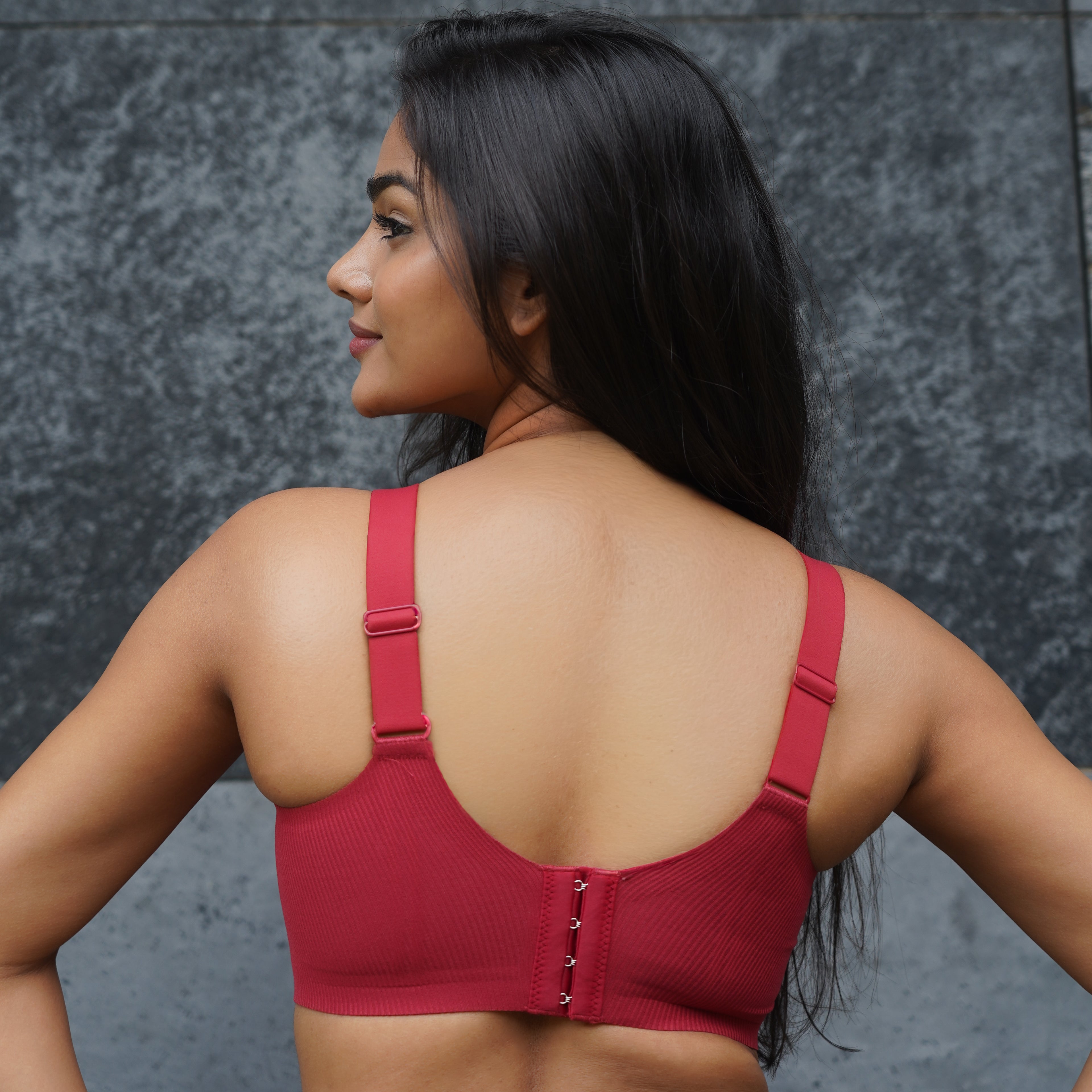 Full Coverage Laced Support Bra