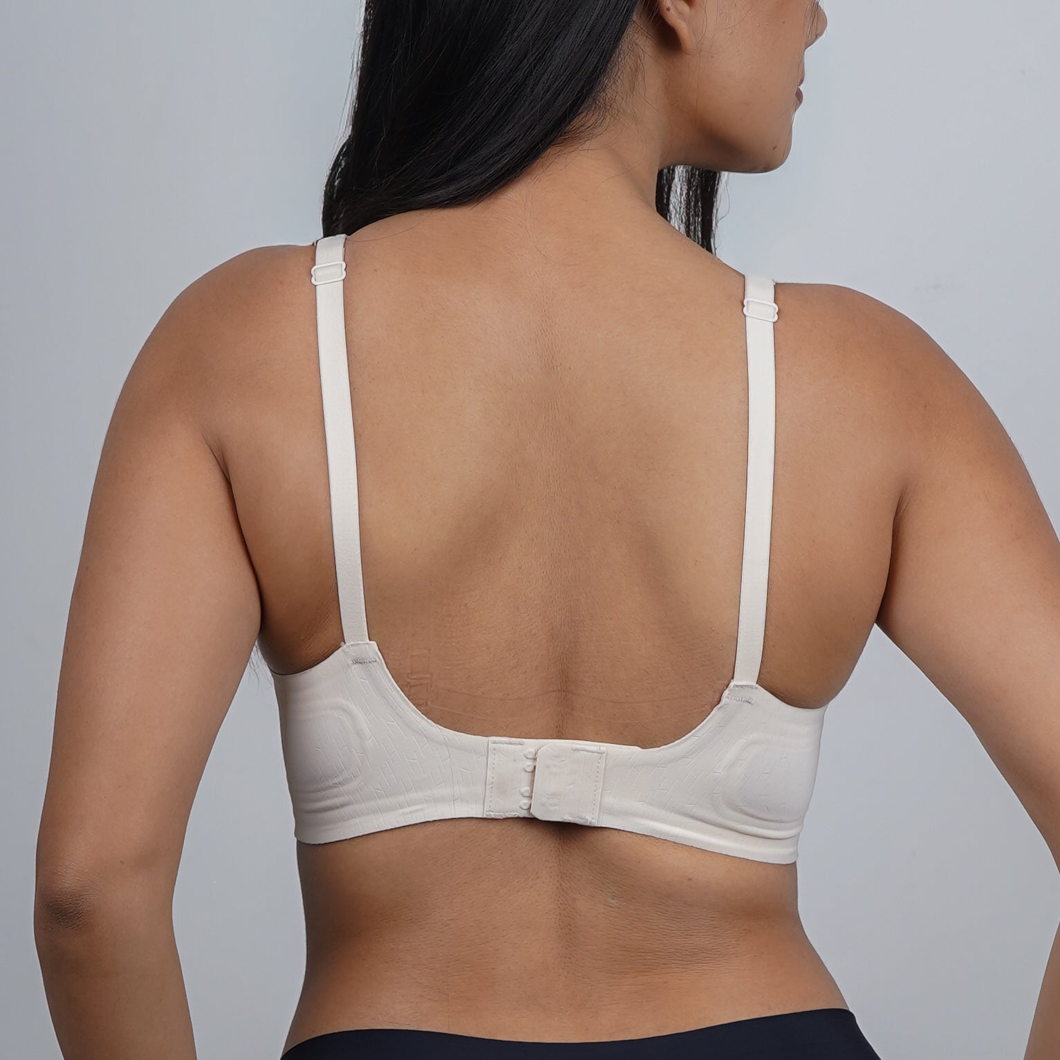 Super soft V-neck Everyday Seamless Bra