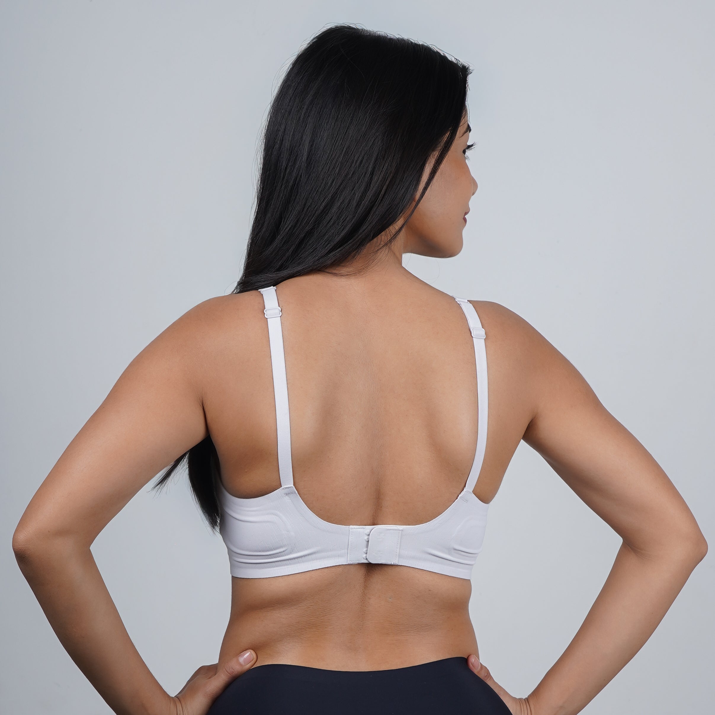 Super soft V-neck Everyday Seamless Bra
