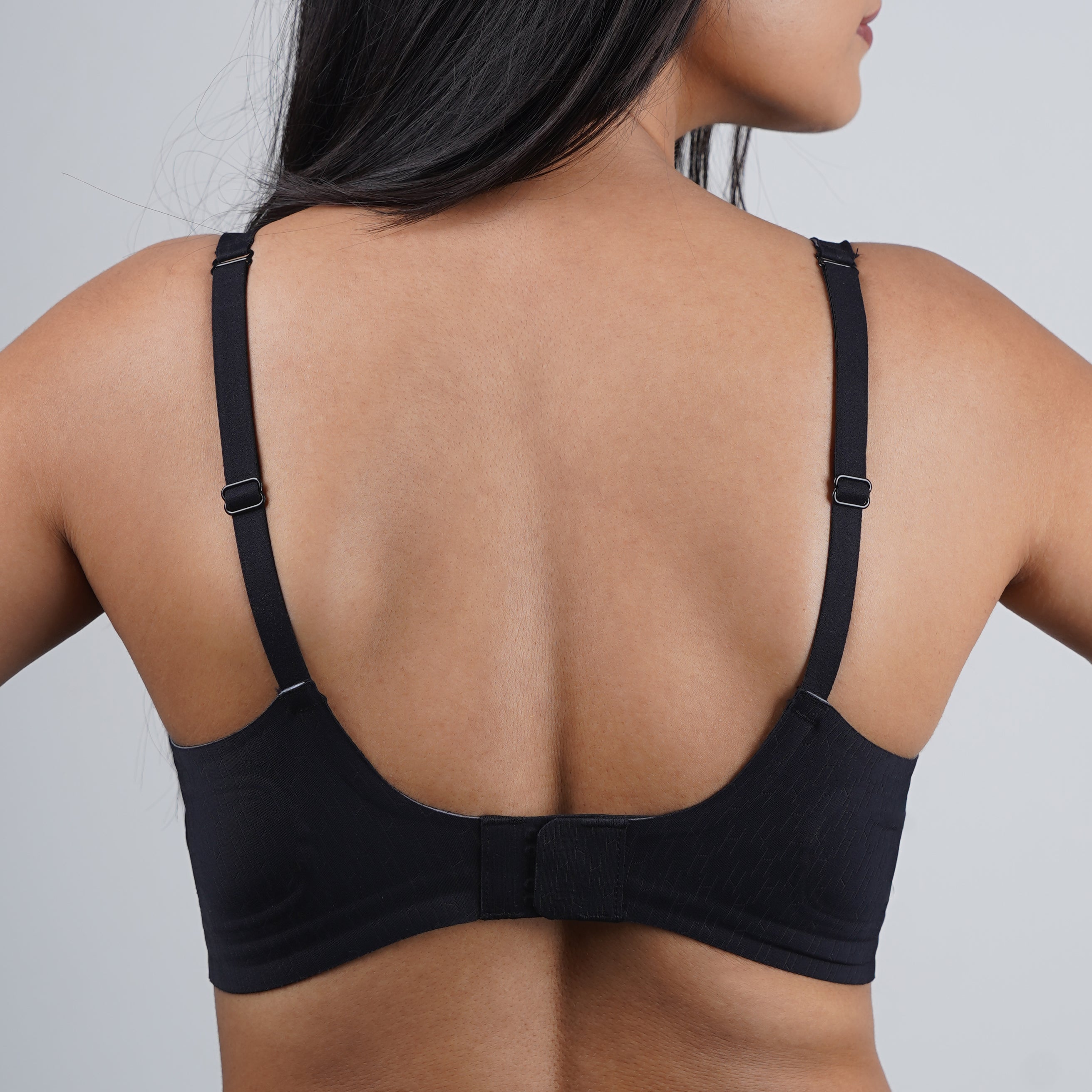 Super soft V-neck Everyday Seamless Bra