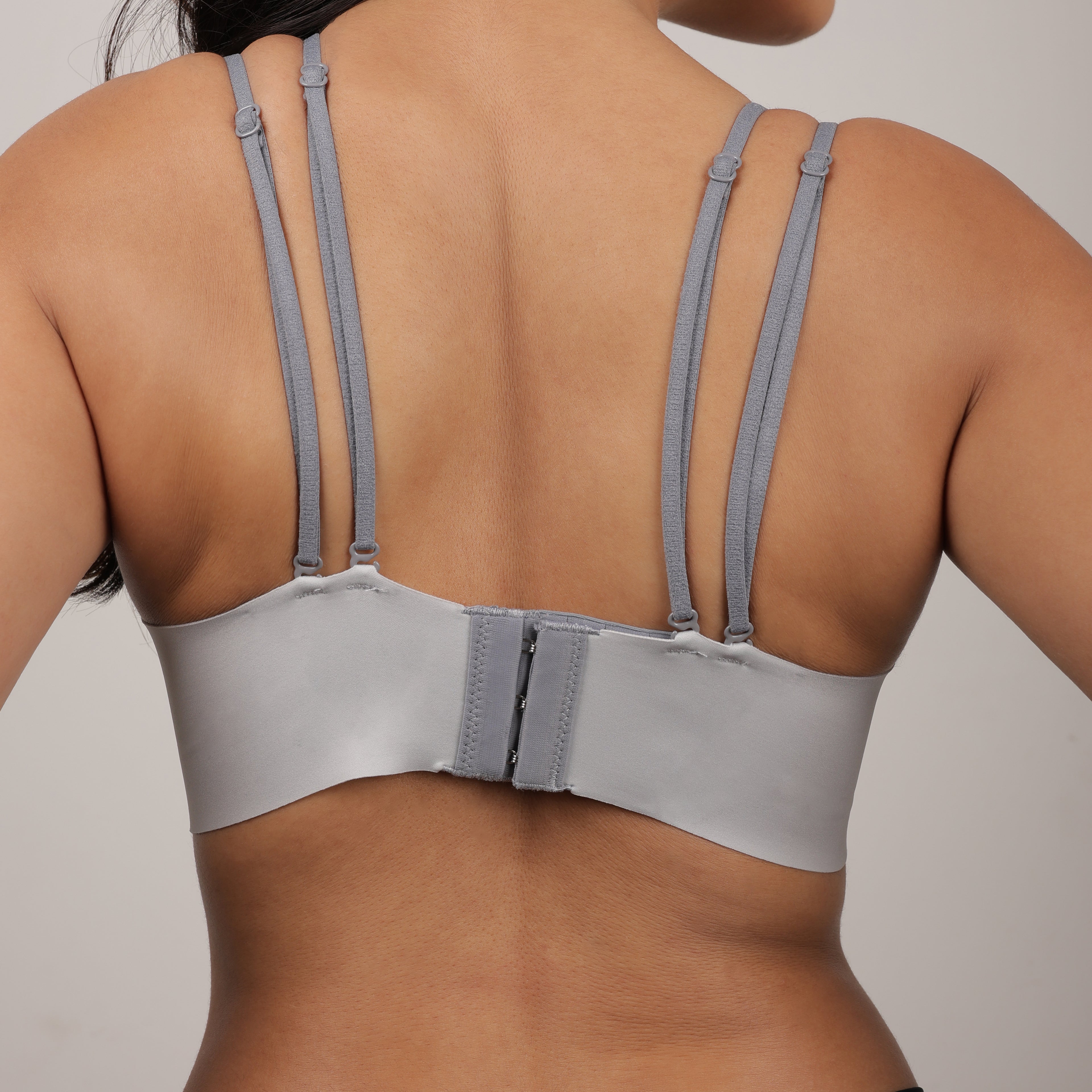 Ruched Back Clouser Bra